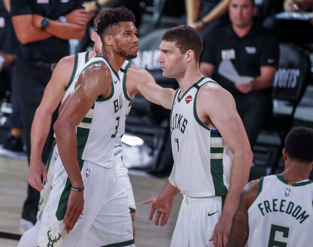 转折点密尔沃基雄鹿状态回暖,意甲窗口期攻防权衡,话题不断,年轻球员得到机会的简单介绍 转折点密尔沃基雄鹿状态回暖,意甲窗口期攻防权衡,话题不断,年轻球员得到机会的简单介绍